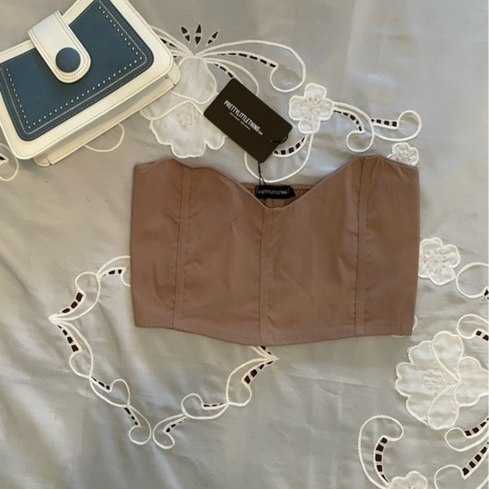 New PLT Cropped Corset Style Top - Picture 3 of 6